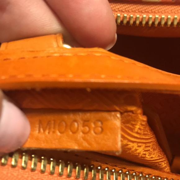 LOUIS VUITTON
Richard Prince Pink Denim Defile Weekender GM Pulp Bag - Picture 9 of 9